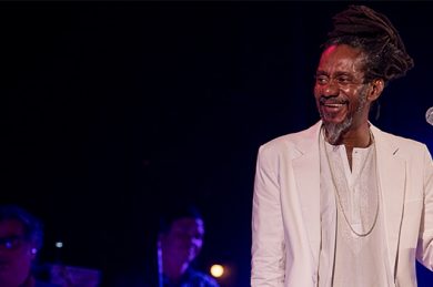 Canal Brasil exibe show inédito de Luiz Melodia