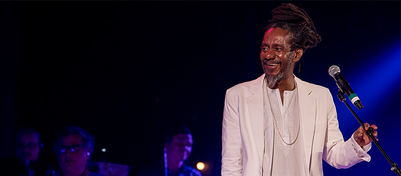 Canal Brasil exibe show inédito de Luiz Melodia