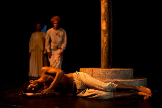 Noturnos – A Pedra Que Brilha