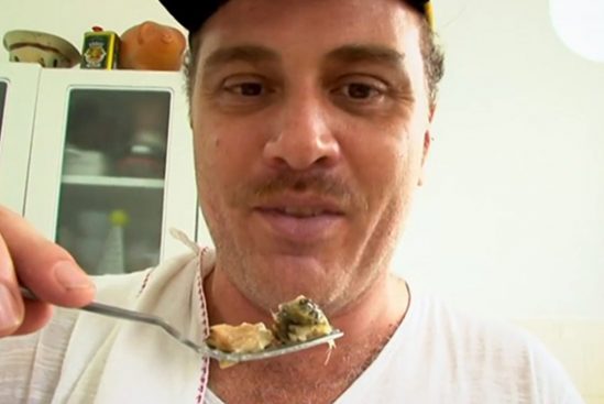 Larica Total – Dando Pressão Na Sardinha