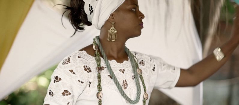 FAVELA GAY – Thiffany