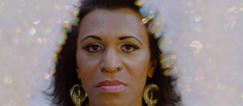 TRANSGENTE – Paula