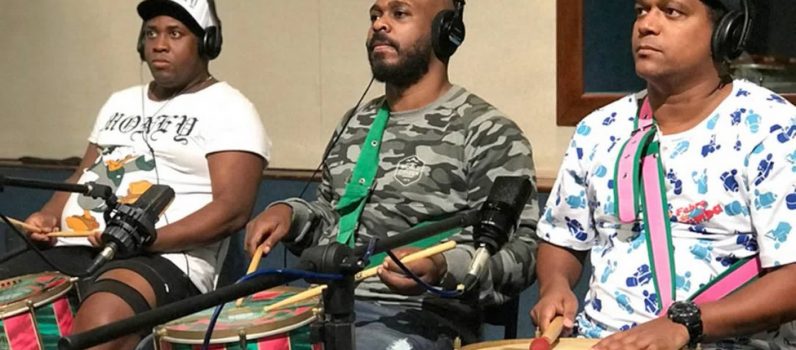 Mangueira em 2 Tempos