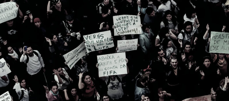 JUNHO 2013 – O COMEÇO DO AVESSO – Táticas