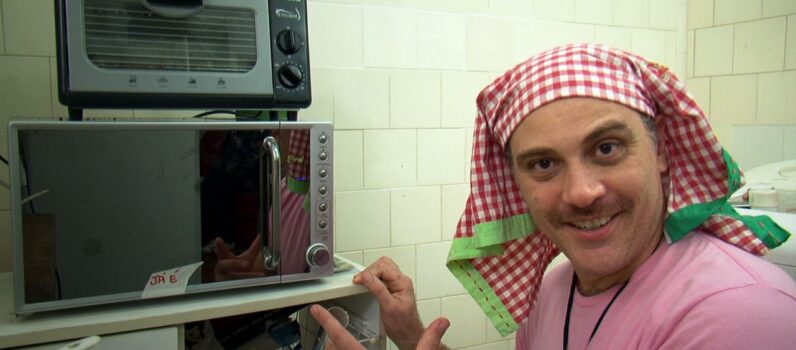 LARICA TOTAL – Tenha Sempre Em Casa