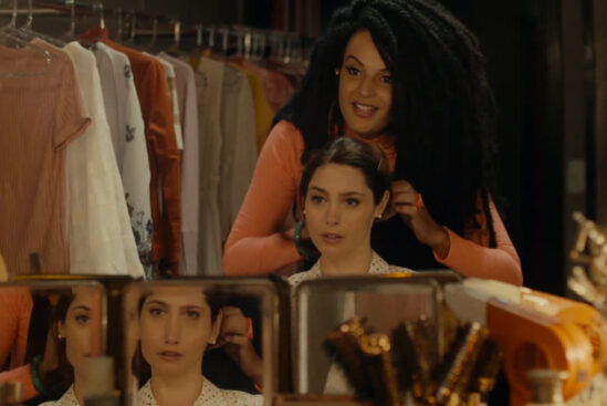 ANJO LOIRO COM SANGUE NO CABELO – Anjo Loiro com Sangue no Cabelo