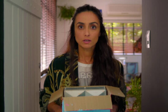 DATES, LIKES E LADRILHOS – Scarlet