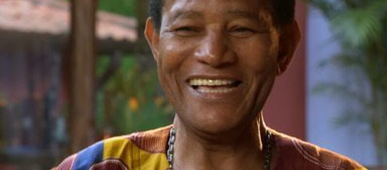 NOITES DE FESTIVAL – A Revolução Política: “Pra Não Dizer que Não Falei das Flores”