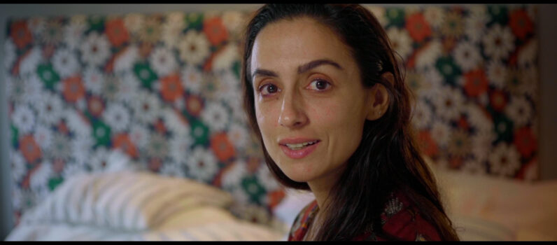 DATES, LIKES E LADRILHOS – Juliana
