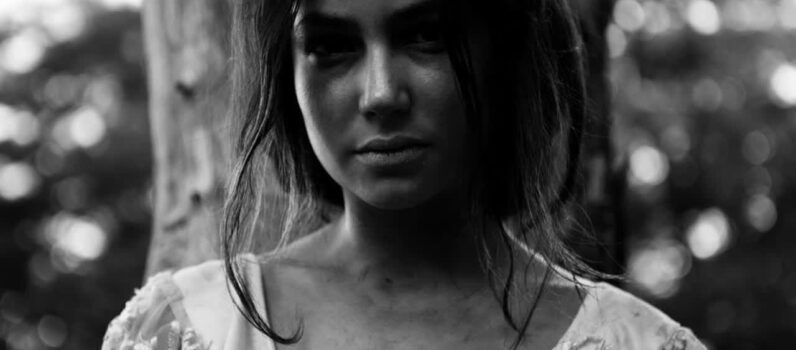 COLÔNIA – Tudo Vem, Tudo Vai