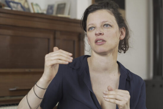 NA FRONTEIRA DA IMAGEM – María Alché