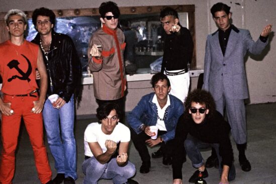 Titãs – A Vida Até Parece Uma Festa