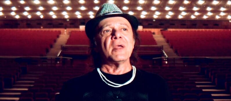 Armandinho, Muito Mais Que O Azul De Zanzibar