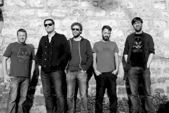 LÁ – Stereo Grand