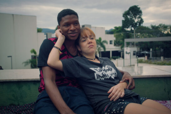 VIZINHOS – Fronteira