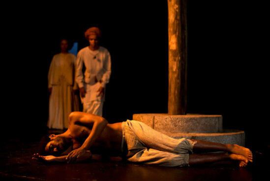 NOTURNOS – A Pedra Que Brilha