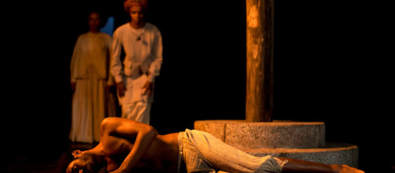 NOTURNOS – A Pedra Que Brilha