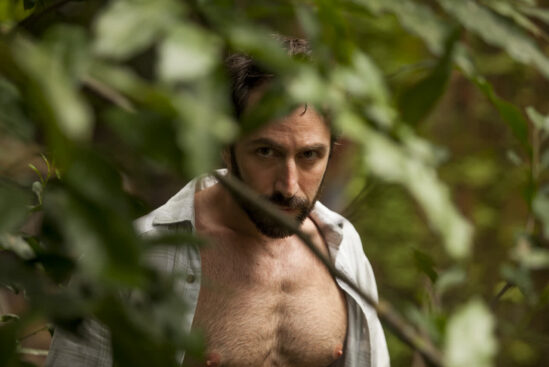 AMOR DE 4 – Entre Mortos E Feridos