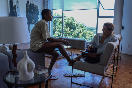 NO ANO QUE VEM – Sem Controle