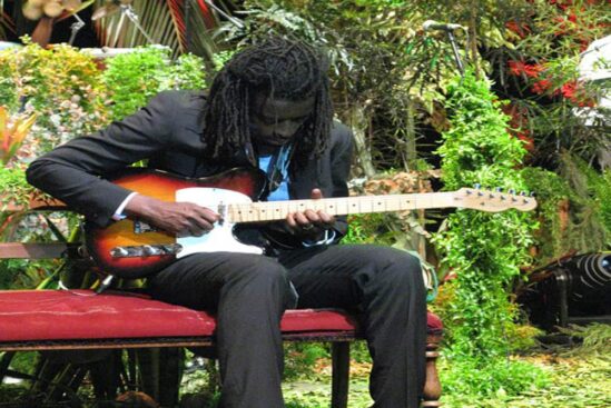 Faixa Musical: Seu Jorge – América Brasil – O DVD (Mês da Consciência