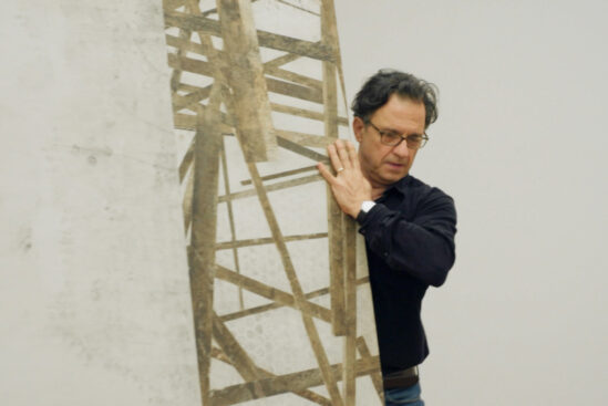 Daniel Senise – Nem Tudo Tem que Ser Sobre Alguma Coisa – Estreia