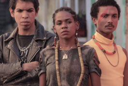 Lama Dos Dias – Episódio: La Valsa De La Revolución – Temp.01 Ep02
